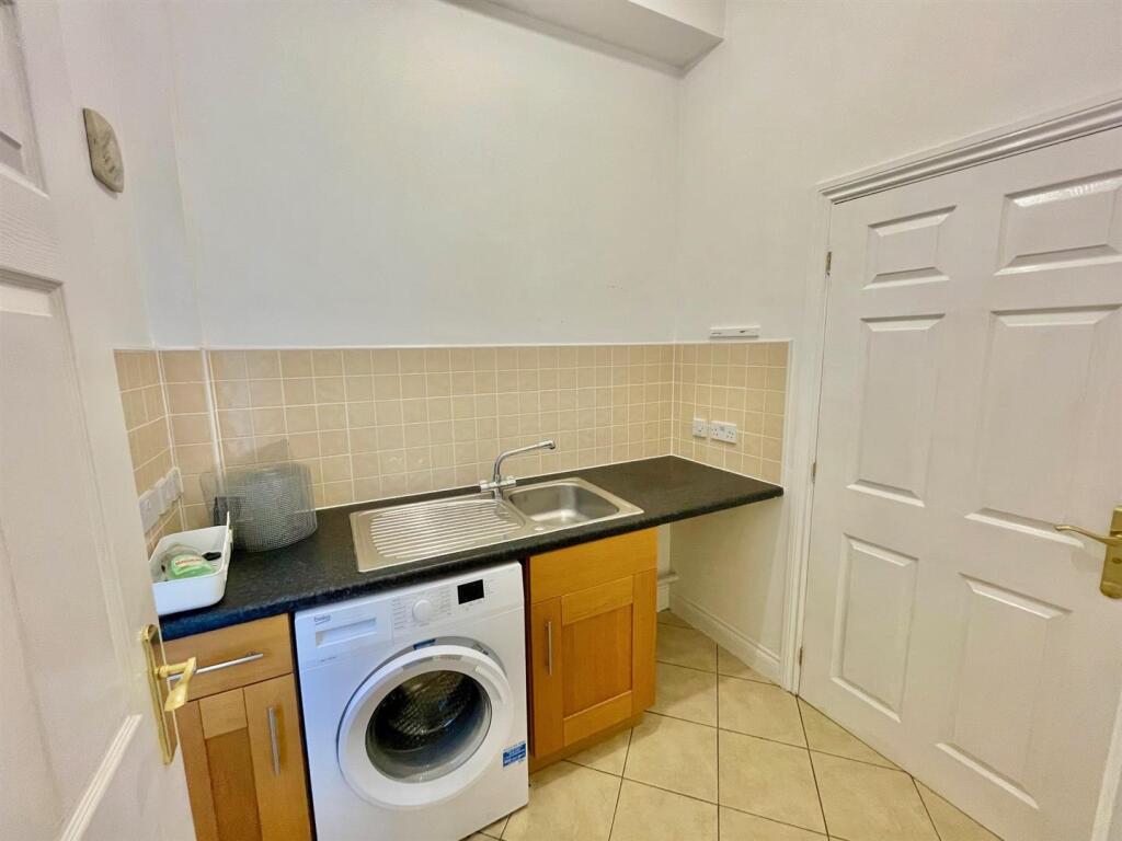 Additional image 4 of Mosquito Way, Hatfield