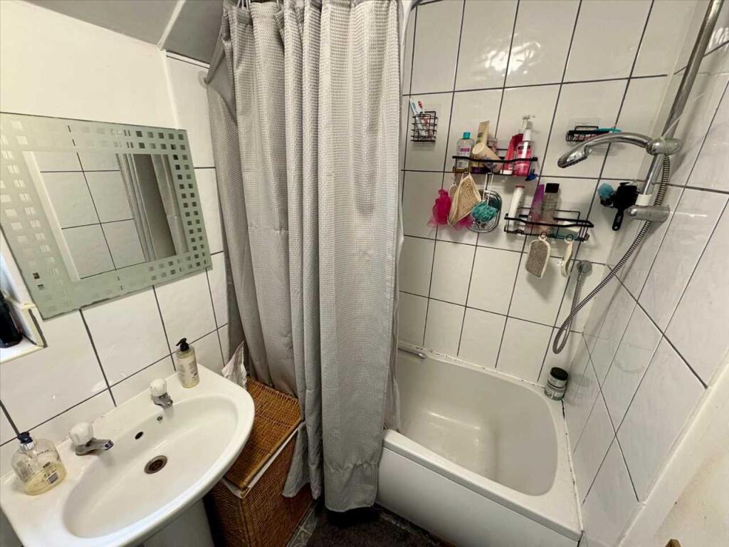 Additional image 15 of Bute Street, Treorchy