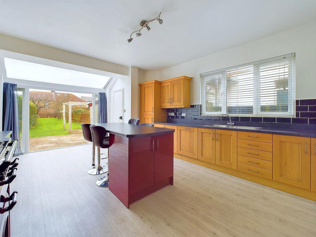 Additional image 28 of Abbotts Close, Worthing, BN11 1JB