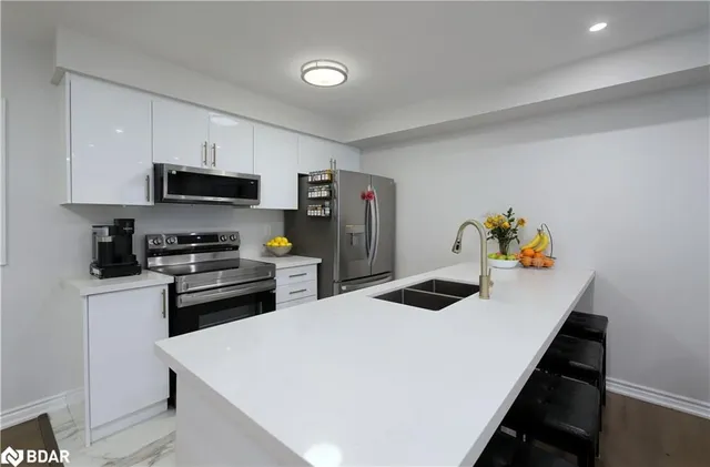 Additional image 9 of 200 Veterans Dr Unit 25