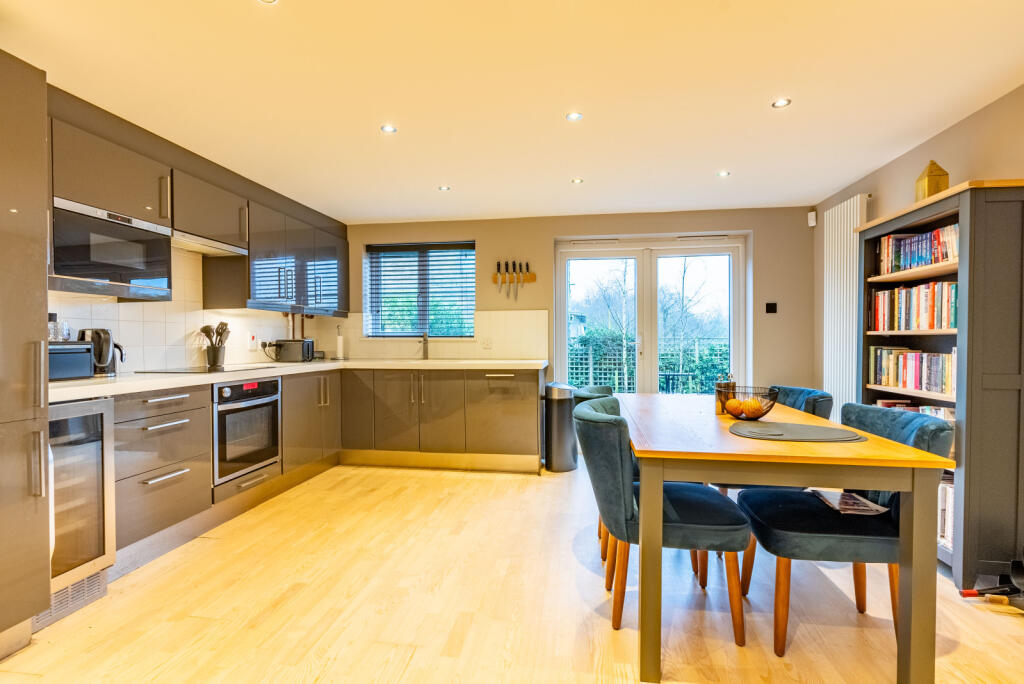 Additional image 4 of Orient Close, St. Albans, Hertfordshire, AL1