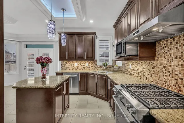 Additional image 14 of 22 Pasadena Ave