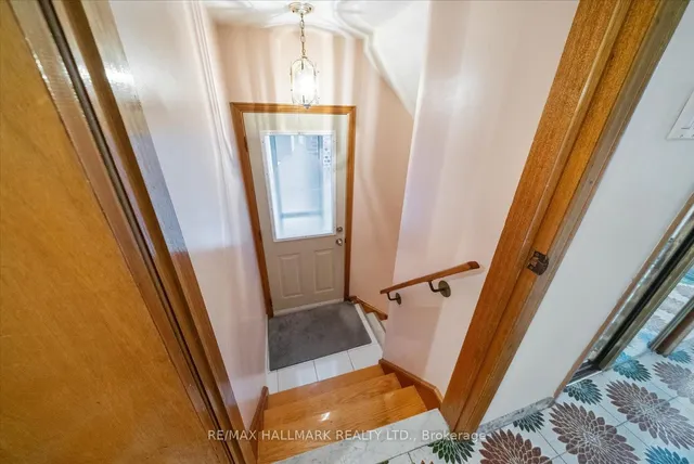 Additional image 19 of 83a Vanbrugh Ave