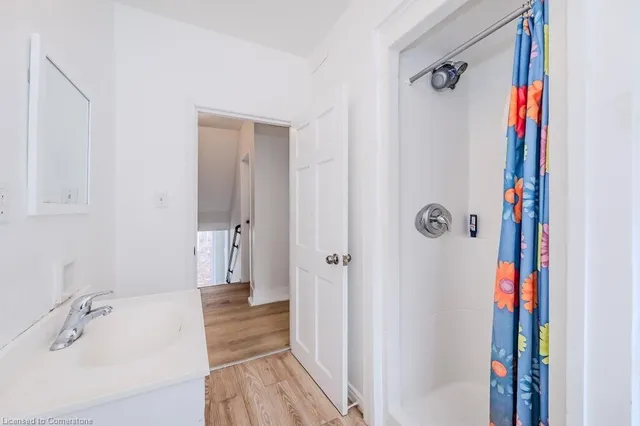 Additional image 15 of 19 Schneider Ave