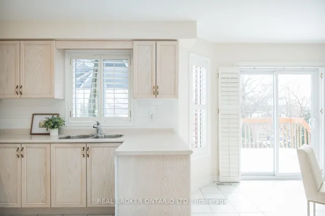 Additional image 20 of 36 Red Maple Lane