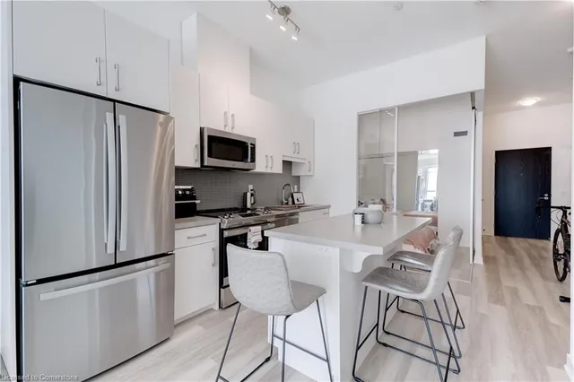 Additional image 8 of 2007 James St Unit 407