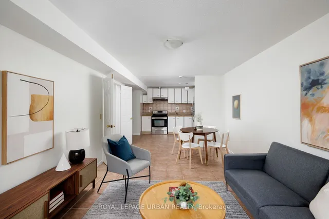 Additional image 32 of 55 Blueking Cres