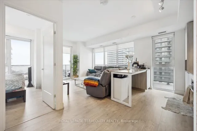 Additional image 11 of 70 Annie Craig Dr Unit 1407