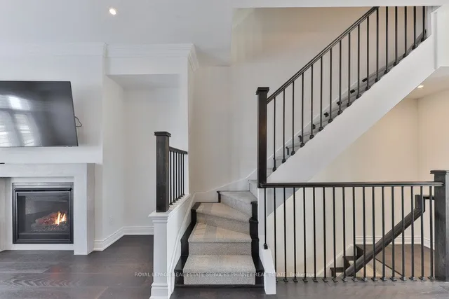 Additional image 13 of 2160 Trafalgar Rd Unit 10