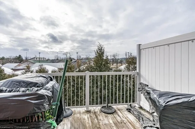 Additional image 25 of 2220 Queensway Dr Unit 13