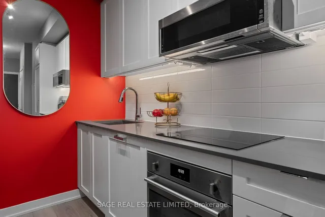 Additional image 5 of 250 Lawrence Ave Unit 703