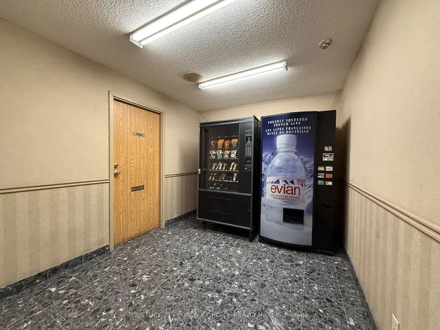 Additional image 29 of 25 Trailwood Dr Unit 705
