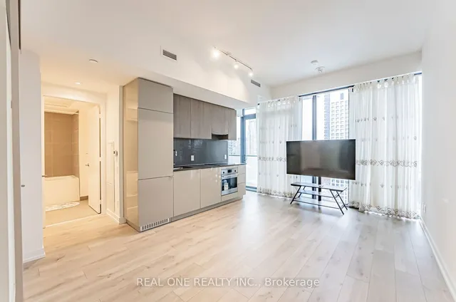 Additional image 9 of 161 Roehampton Ave Unit 2902