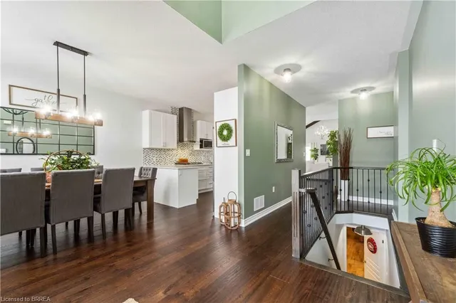 Additional image 4 of 218 Bellagio Ave