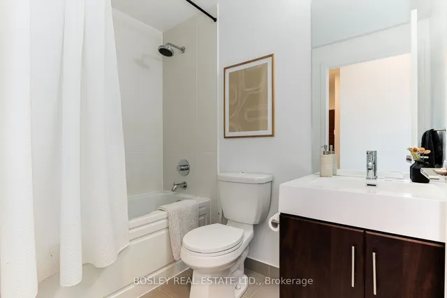 Additional image 29 of 35 Brian Peck Cres Unit 418