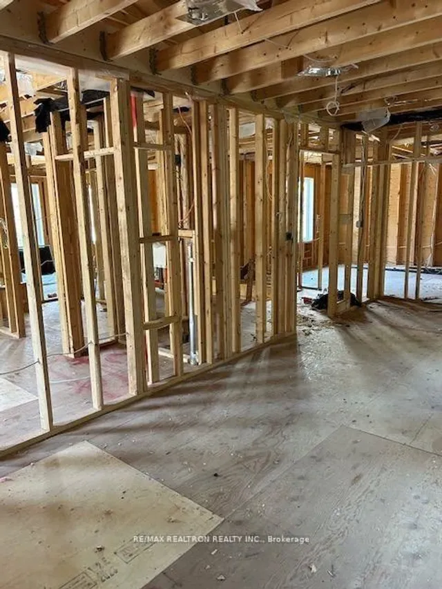 Additional image 8 of 213 Phyllis Ave