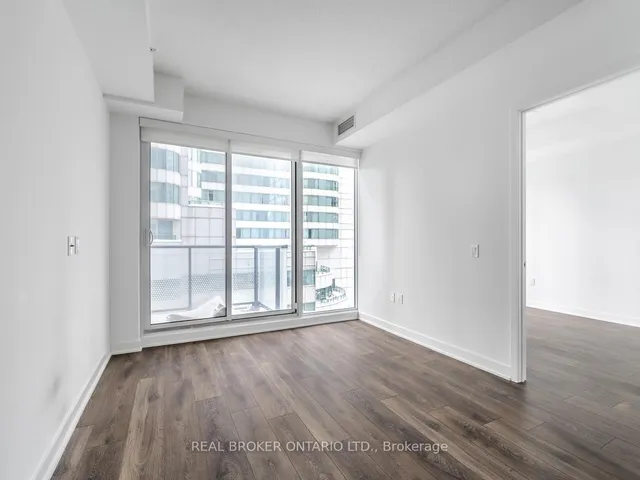 Additional image 3 of 125 Blue Jays Way Unit 1207