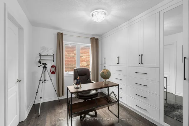 Additional image 33 of 22 Vanwood Cres