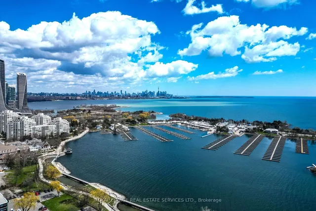 Additional image 40 of 32 Third St