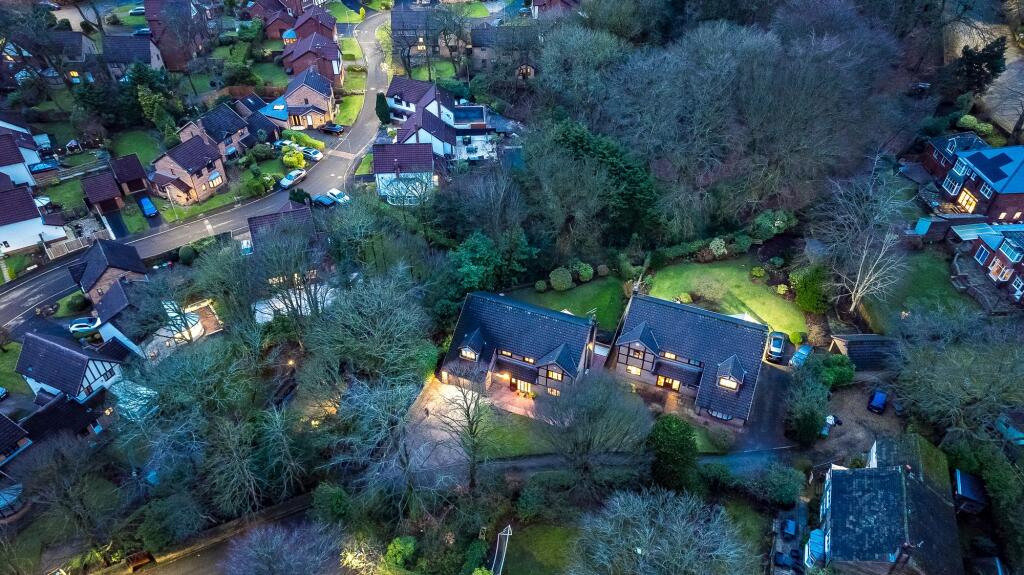 Additional image 45 of The Drays, New Hall Place, Heaton BL1 5 – A Spacious & Adaptable 5-Bed Home in Private Gated Setting