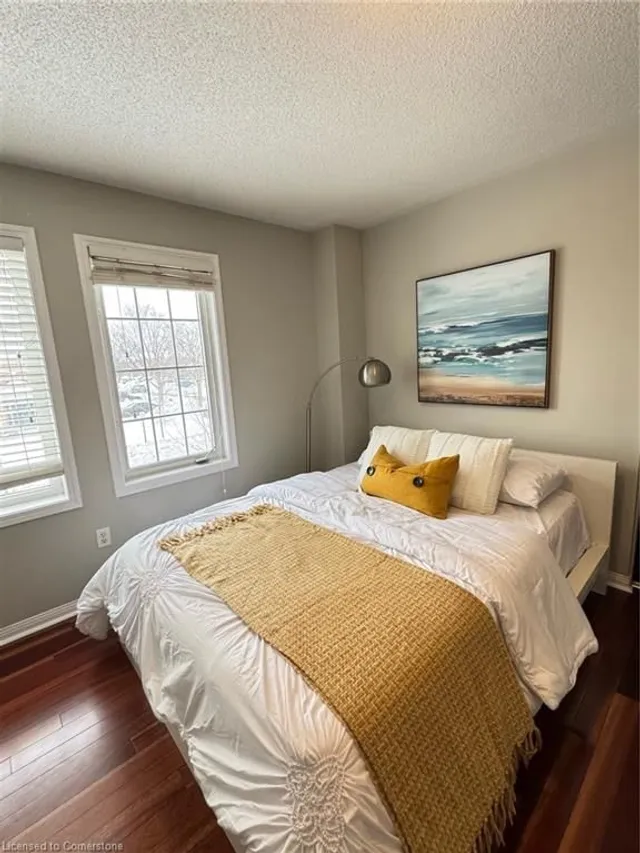 Additional image 11 of 5926 Whitehorn Ave