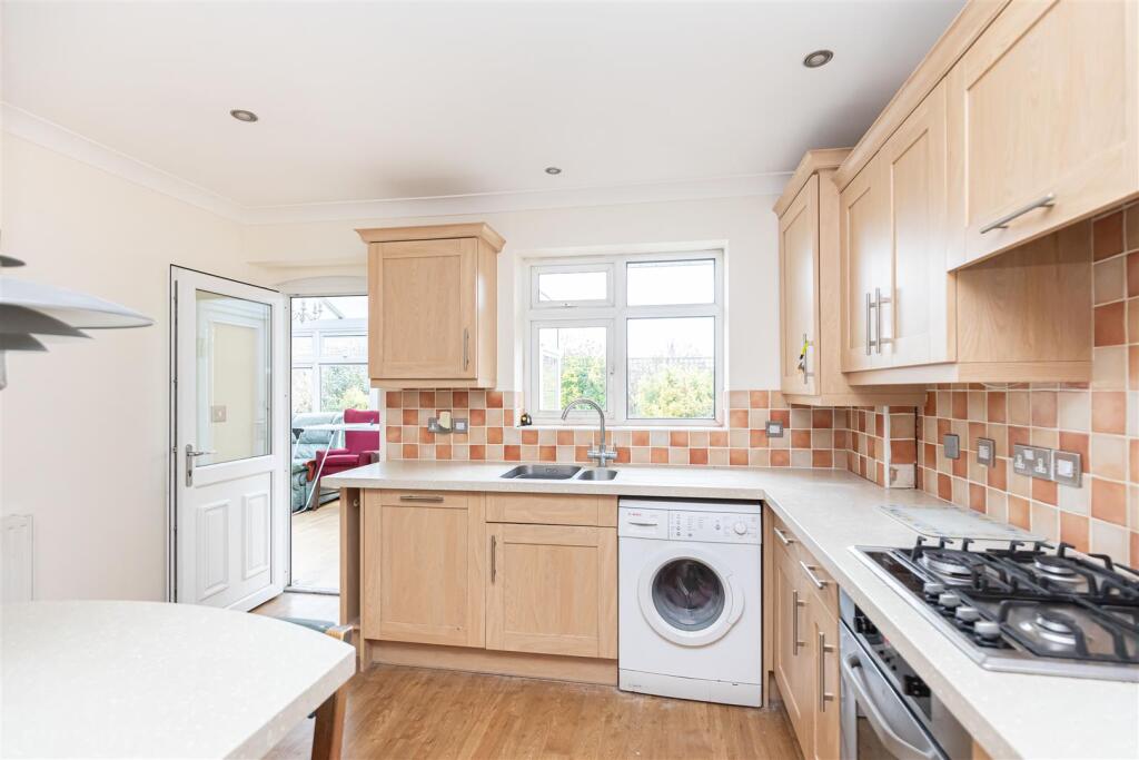 Additional image 21 of Spacious Bungalow on Evelyn Road, Bournemouth