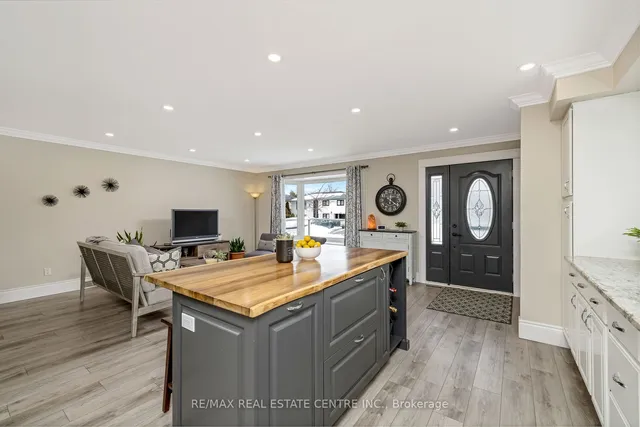 Additional image 19 of 244 Bousfield Cres