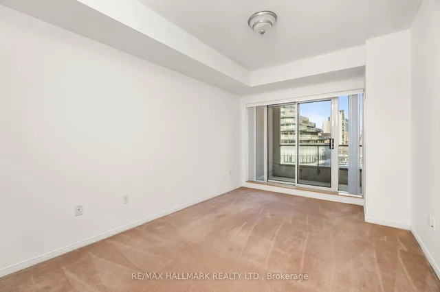 Additional image 15 of 909 Bay St Unit 709