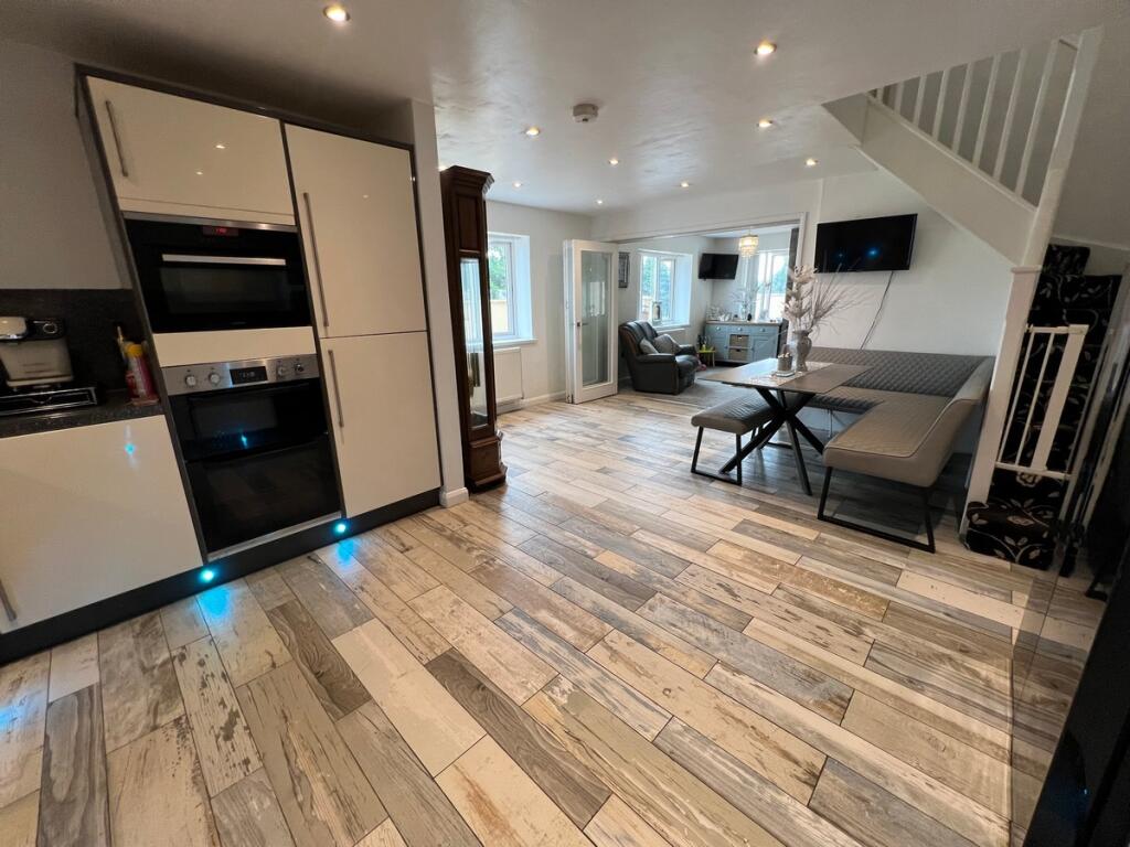 Additional image 5 of Woodlands House Tondu Road - Bridgend