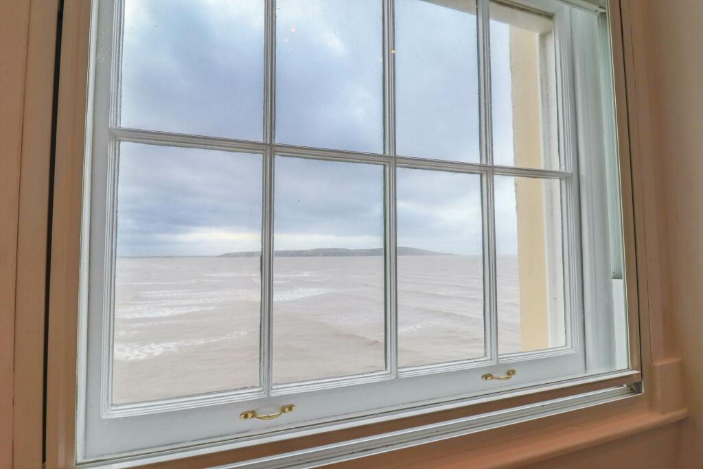 Additional image 6 of Doctor Foxs, Knightstone Island