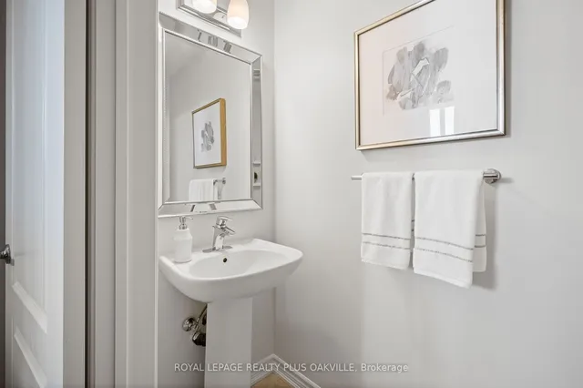 Additional image 14 of 410 Athabasca Common