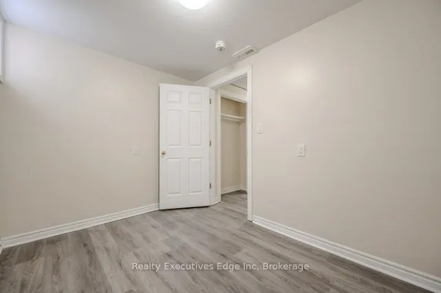 Additional image 40 of 28 Summerhill Cres