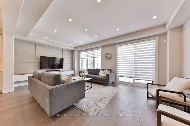 Additional image 18 of 2 Vaudeville Dr