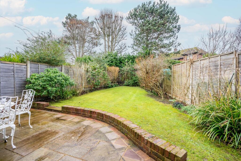 Additional image 17 of Carisbrooke Road, Harpenden, Hertfordshire, AL5