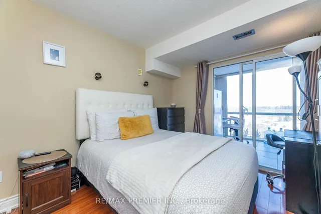 Additional image 25 of 10 Markbrook Lane Unit 1009