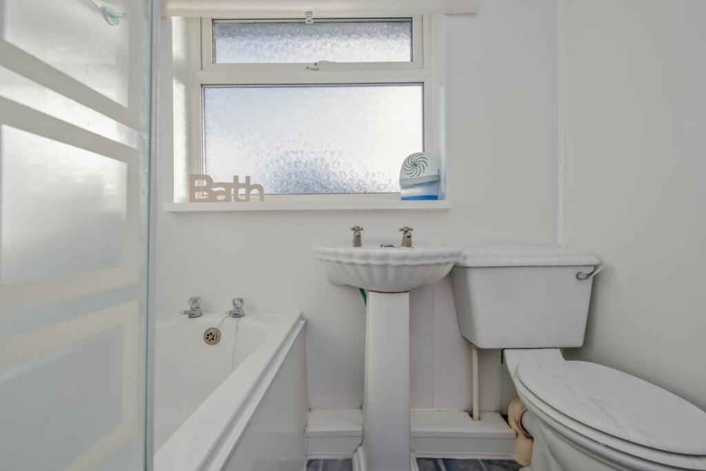 Additional image 18 of Butts Hill, Gomersal, Cleckheaton, BD19