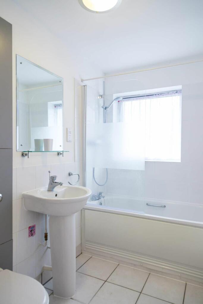 Additional image 4 of Flat , Queens Apartments, - Queens Road, Clifton, Bristol