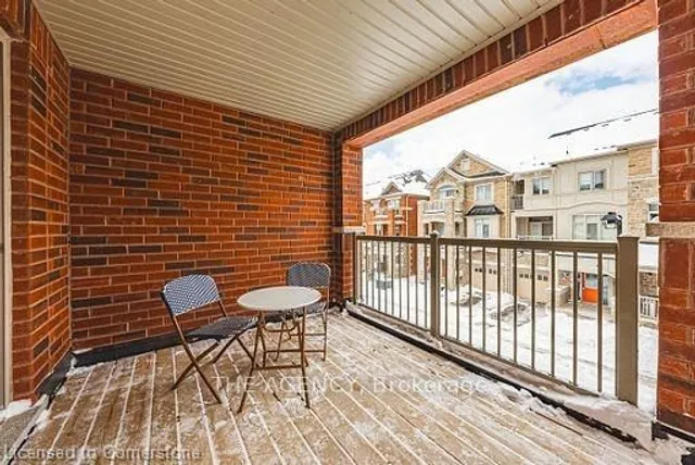 Additional image 28 of 525 Dundas St East