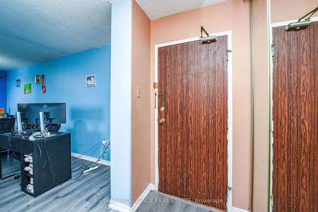 Additional image 24 of 17 Knightbridge Rd Unit 1907