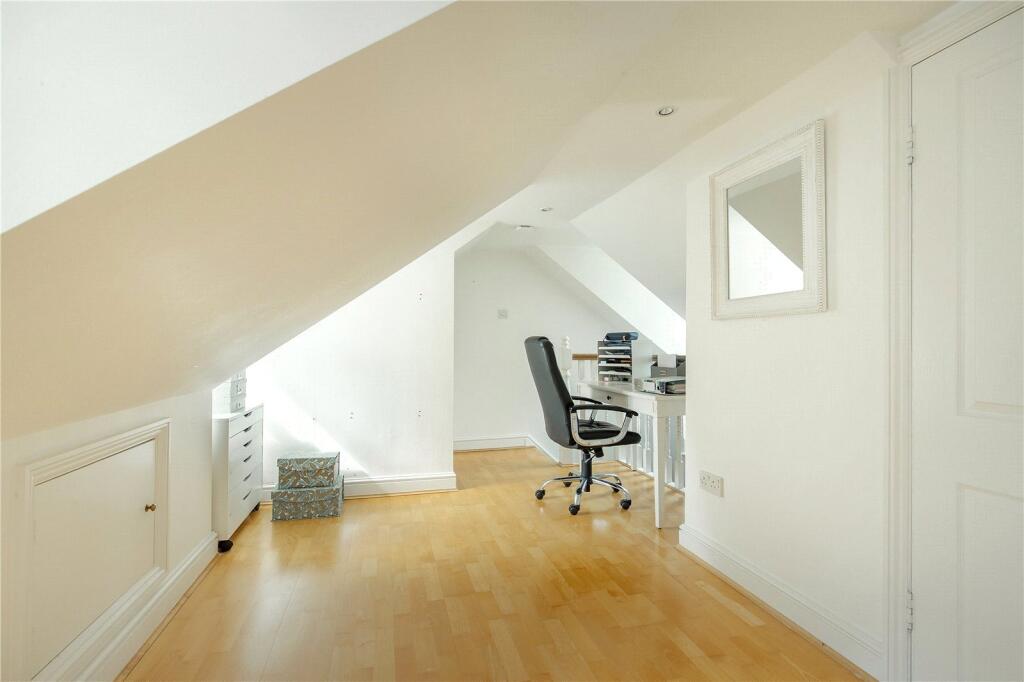 Additional image 12 of Coppice Avenue, Great Shelford, Cambridge, Cambridgeshire, CB22