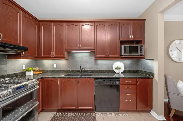 Additional image 11 of 2243 TURNBERRY Rd Unit 18