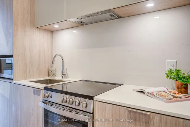 Additional image 11 of 70 Annie Craig Dr Unit 703