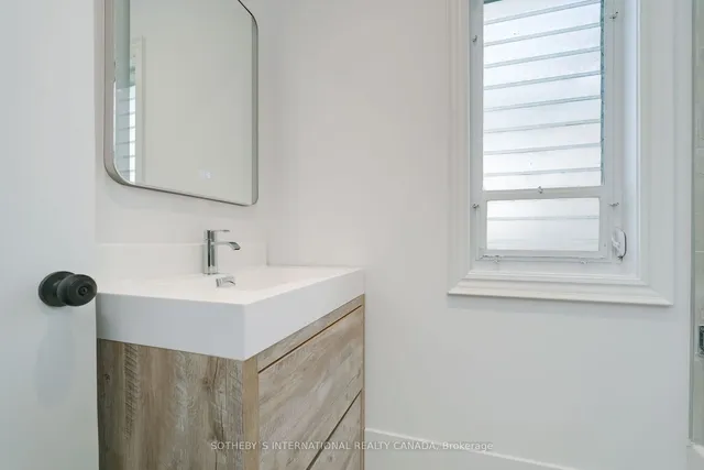 Additional image 23 of 153 Rose Park Dr