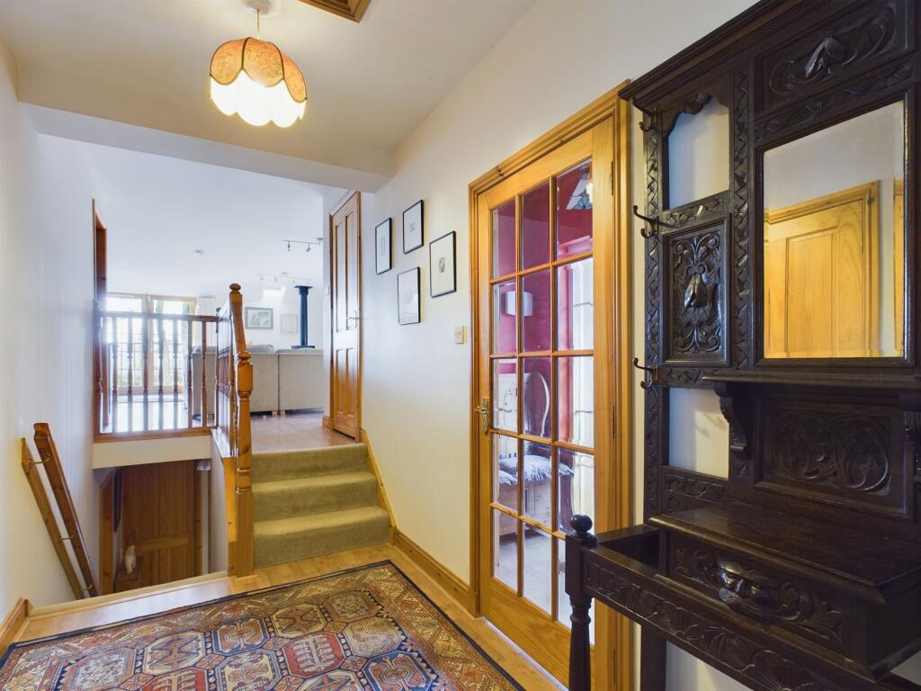 Additional image 59 of Dyce, Cothal, AB21