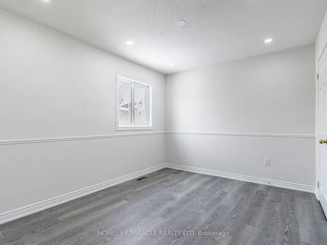 Additional image 36 of 76 Fallstar Cres