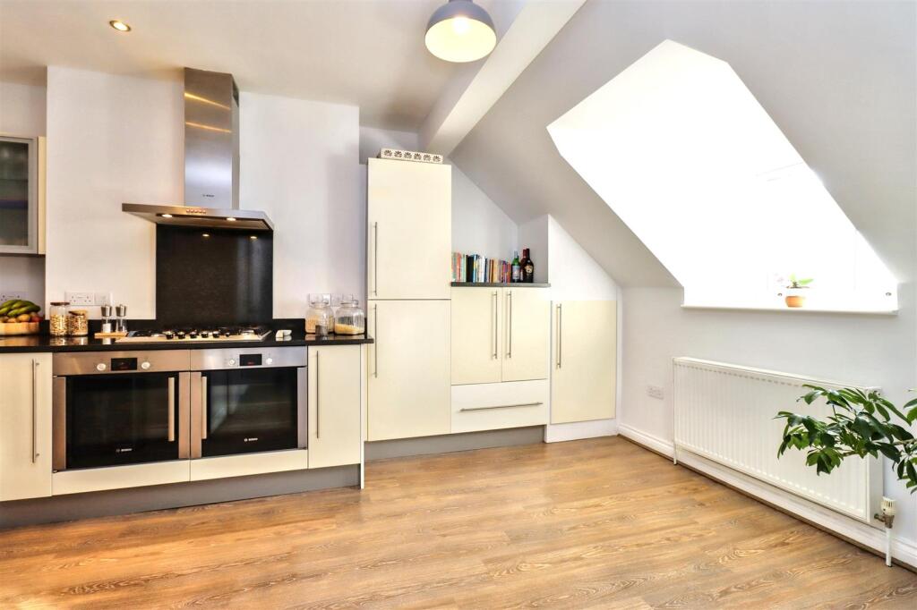 Additional image 18 of Prominent position on Clevedon's Coastline