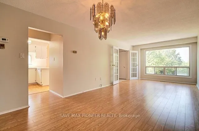 Additional image 5 of 122 Centre St