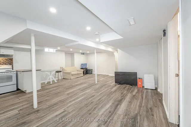 Additional image 30 of 42 Fairlight St