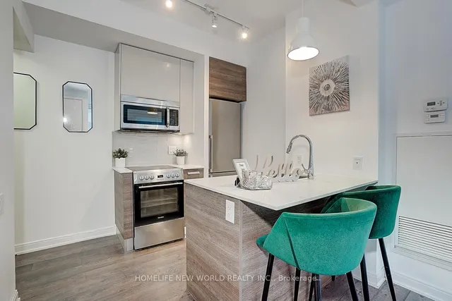 Additional image 25 of 42 Charles St Unit 809