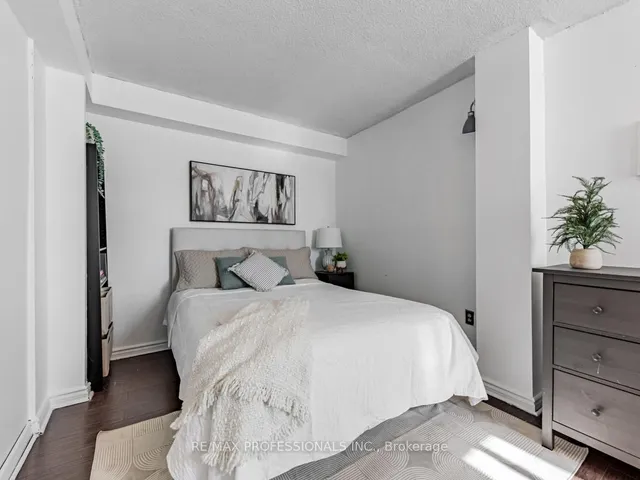 Additional image 11 of 541 Blackthorn Ave Unit 206